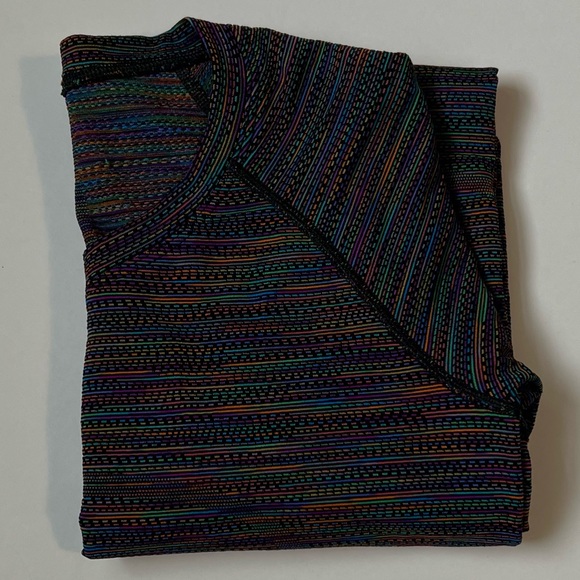 Lululemon Swiftly Tech Long Sleeve 2.0 Black/Rainbow Multi 4/Extra Small Run Top - Picture 14 of 15